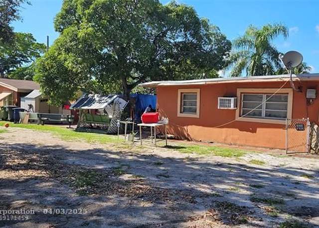 Property at 216 NW 7th Ct, Hallandale, FL 33009, 2 beds, 2 baths