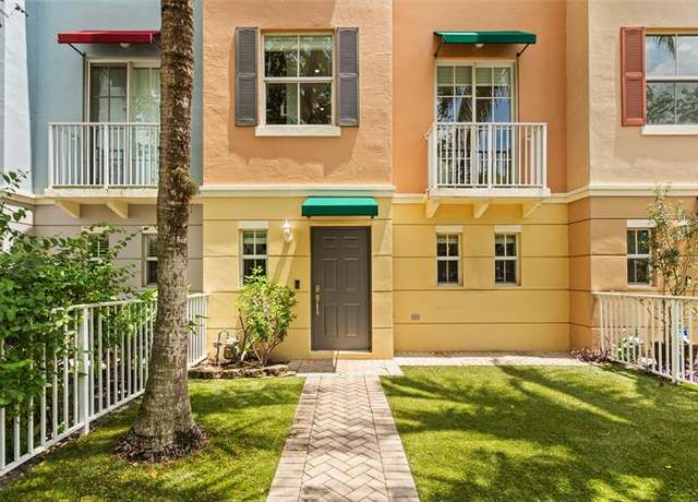 Property at 530 NE 7th Ave #1, Fort Lauderdale, FL 33301, 3 beds, 3.5 baths