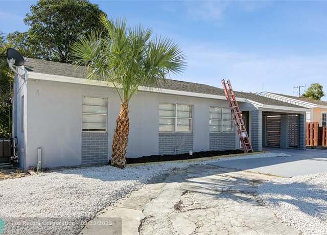 Property at 830 45th St, West Palm Beach, FL 33407, 3 beds, 1 bath
