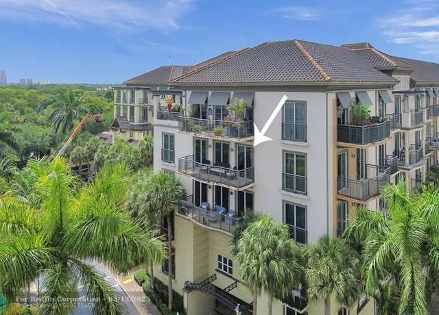 Property at 2633 NE 14th Ave #400, Wilton Manors, FL 33334, 3 beds, 2 baths