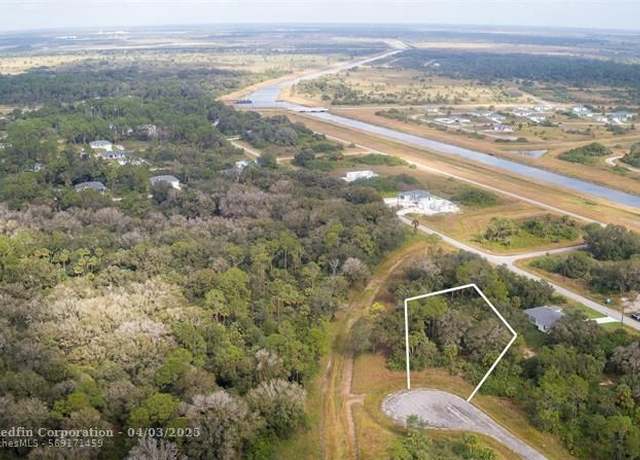 Property at 1215 Voltair Ct, FL 33935