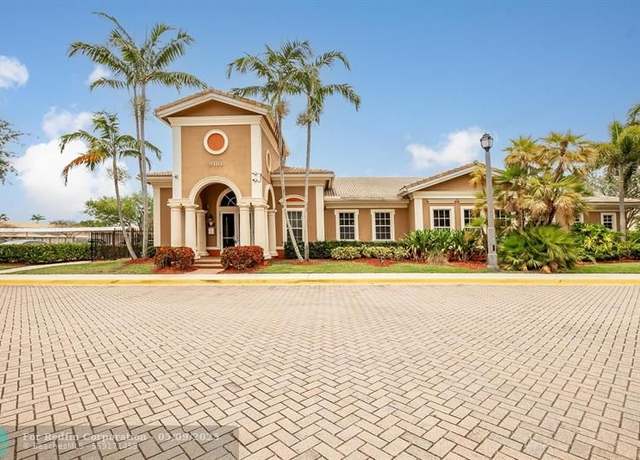 Property at 5933 Glasgow Way #5933, Tamarac, FL 33321, 3 beds, 2.5 baths