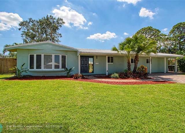 Property at 198 NW 10th Ct, Boca Raton, FL 33486, 4 beds, 3 baths