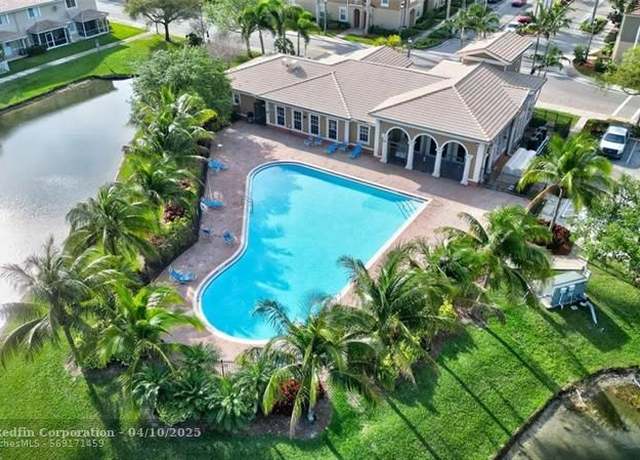 Property at 5802 Hampton Hills Blvd #5802, Tamarac, FL 33321, 3 beds, 2 baths
