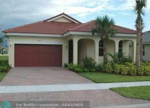 Property at 1807 SW Jamesport Dr, Port St. Lucie, FL 34953, 3 beds, 2 baths