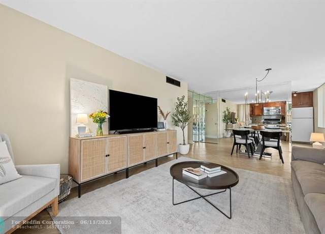 Property at 9481 Evergreen Pl #107, Davie, FL 33324, 2 beds, 2 baths
