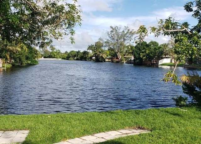 Property at 4916 SW 43rd Ter, Fort Lauderdale, FL 33314, 3 beds, 2 baths