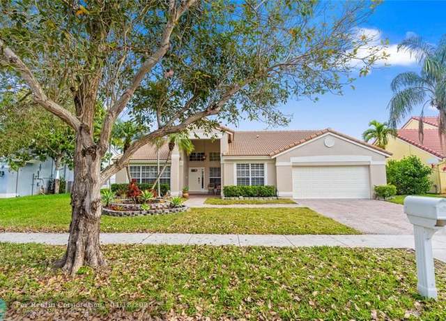 Property at 19327 NW 13th St, Pembroke Pines, FL 33029, 4 beds, 2 baths
