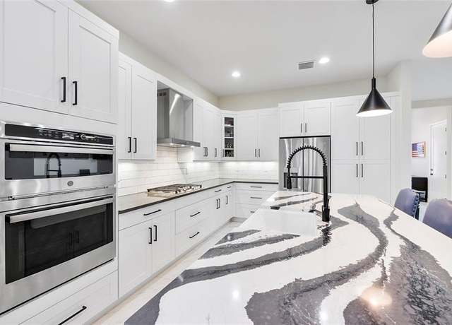 Property at 7326 Estero Dr, FL 33463, 3 beds, 2 baths