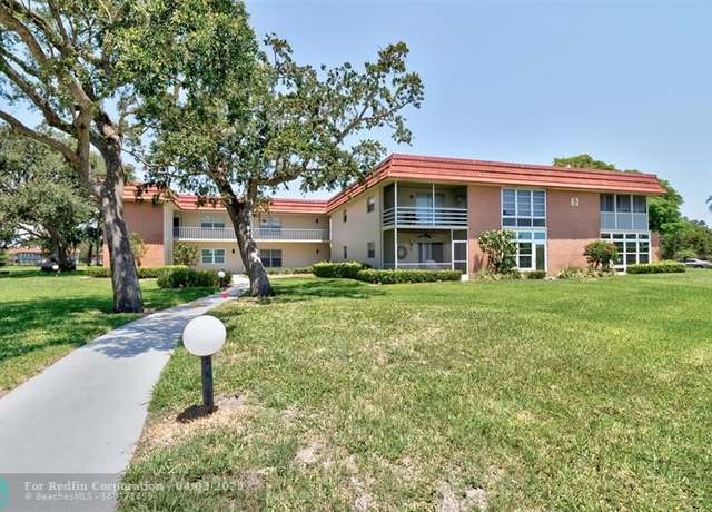 Property at 63 Woodland Dr #203, Vero Beach, FL 32962, 2 beds, 2 baths