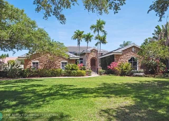 Property at 7722 Schooner Ct, Parkland, FL 33067, 6 beds, 4.5 baths