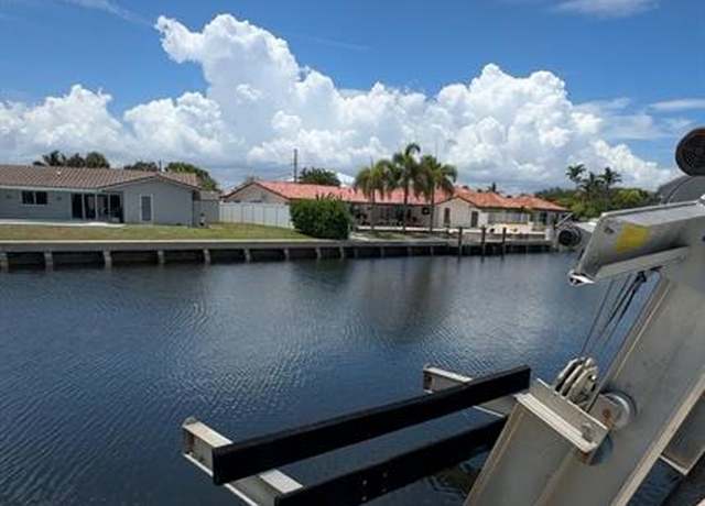 Property at 5641 Bayview Dr, Fort Lauderdale, FL 33308, 3 beds, 3 baths