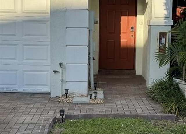 Property at 3022 NW 30th Way #3022, Lauderdale Lakes, FL 33311, 2 beds, 2.5 baths