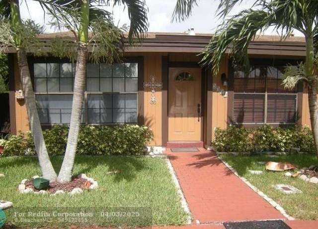 Property at 2300 Dogwood Ct #2300, Pembroke Pines, FL 33026, 2 beds, 2 baths