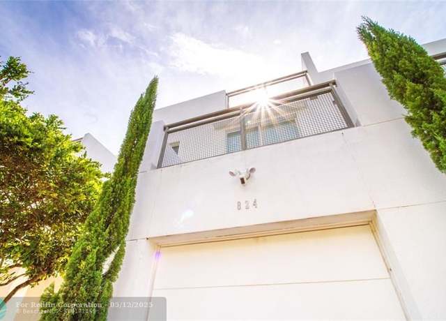Property at 824 NE 19th Ave, Fort Lauderdale, FL 33304, 3 beds, 3 baths