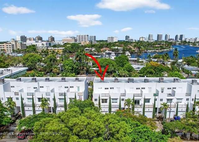 Property at 824 NE 19th Ave, Fort Lauderdale, FL 33304, 3 beds, 3 baths