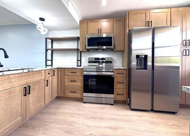 Property at 3525 Village Blvd #305, West Palm Beach, FL 33409, 2 beds, 2 baths