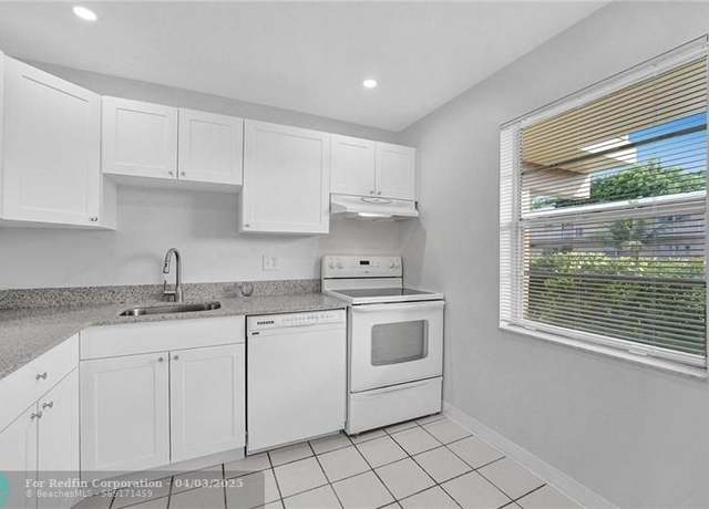 Property at 7605 NW 5th Pl #101, Margate, FL 33063, 2 beds, 2 baths