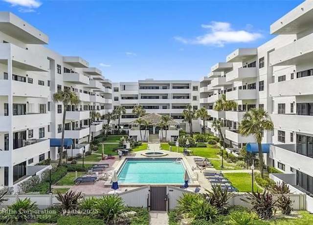 Property at 330 SE 20 Ave #307, Deerfield Beach, FL 33441, 2 beds, 2.5 baths