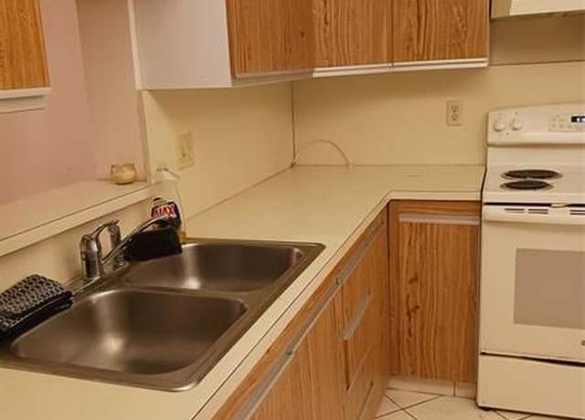 Property at 2304 Lucaya Ln Unit N4, Coconut Creek, FL 33066, 2 beds, 2 baths
