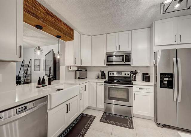 Property at 8592 W Sunrise Blvd #206, Plantation, FL 33322, 2 beds, 2 baths