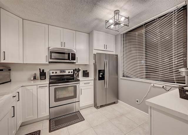 Property at 8592 W Sunrise Blvd #206, Plantation, FL 33322, 2 beds, 2 baths