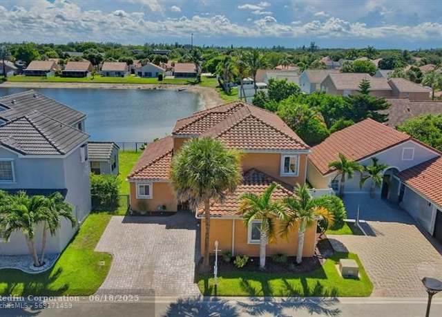 Property at 22271 Festival Way, Boca Raton, FL 33428, 4 beds, 2.5 baths