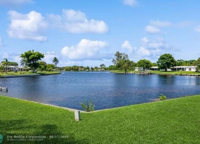Property at 1213 SW 20th, Boynton Beach, FL 33426, 2 beds, 2 baths