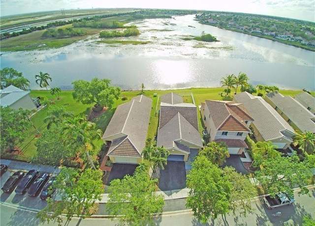 Property at 1525 Salerno Cir, Weston, FL 33327, 3 beds, 2 baths