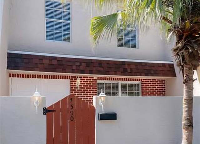 Property at 7500 NW 75th St #7500, Tamarac, FL 33321, 3 beds, 2.5 baths