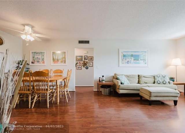 Property at 1003 SE 10th St Unit 11D, Deerfield Beach, FL 33441, 2 beds, 1.5 baths