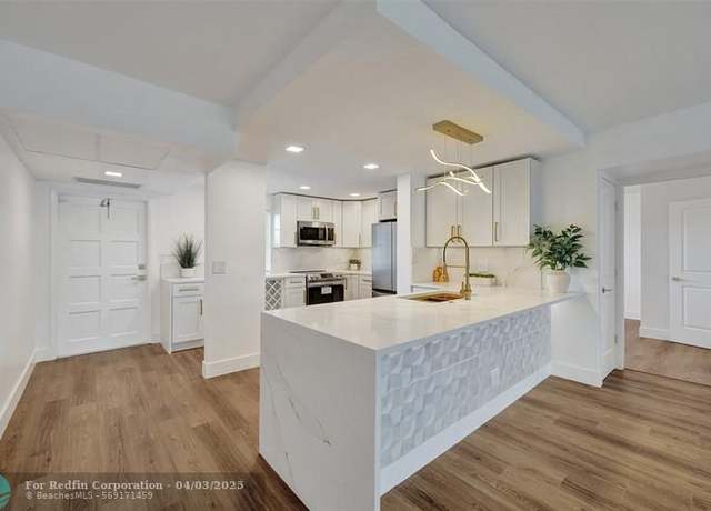 Property at 3300 N Palm Aire Dr #308, Pompano Beach, FL 33069, 2 beds, 2 baths