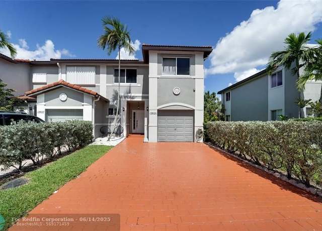 Property at 12925 SW 28th Ct, Miramar, FL 33027, 3 beds, 2.5 baths