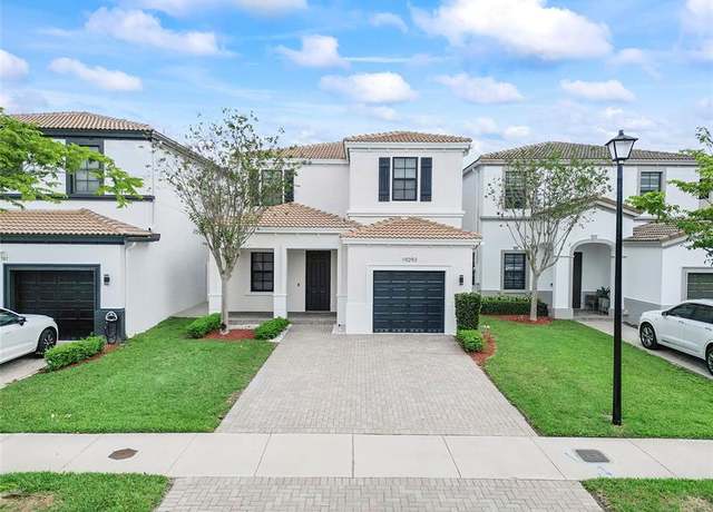 Property at 19293 NE 8th Ct, Miami, FL 33179, 3 beds, 2.5 baths