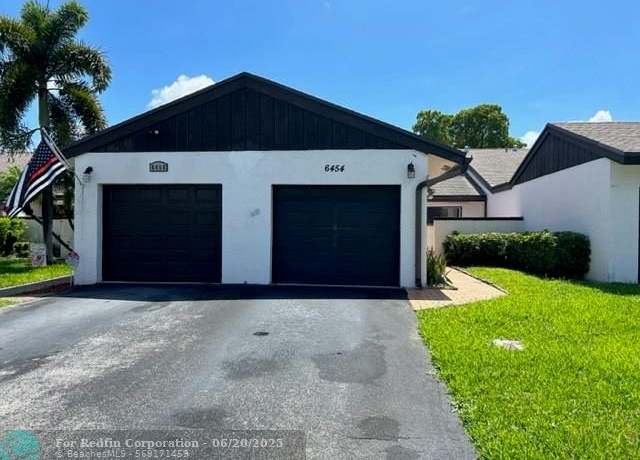 Property at 6454 Pinehurst Cir E Unit d27, Tamarac, FL 33321, 2 beds, 2 baths