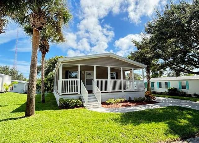 Property at 153 Skipper Ln, Sebastian, FL 32958, 2 beds, 2 baths