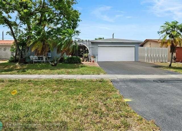 Property at 9451 Sunset Strip, Sunrise, FL 33322, 3 beds, 2 baths