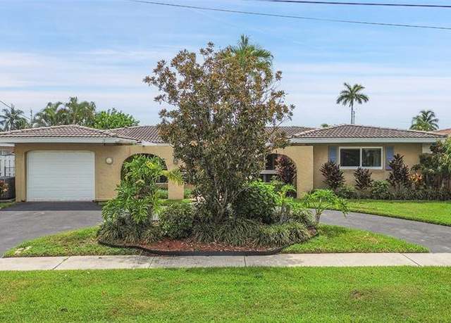 Property at 920 SE 4th Ave, Pompano Beach, FL 33060, 3 beds, 3 baths