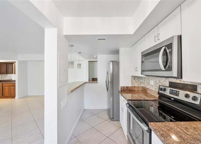 Property at 701 NW 19th St #512, Fort Lauderdale, FL 33311, 2 beds, 2 baths