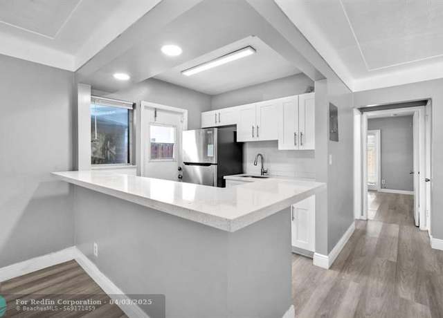 Property at 1925 NE 26th St, Wilton Manors, FL 33305, 3 beds, 3 baths