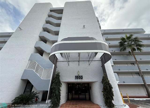 Property at 1650 NE 115th St #406, Miami, FL 33181, 1 bath