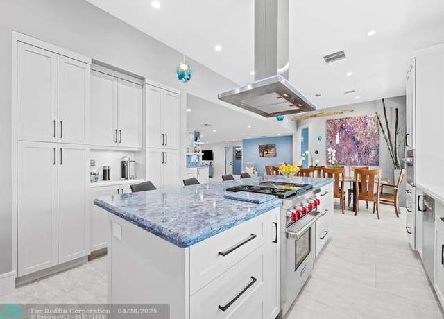 Property at 2754 NE 31st Ct, Lighthouse Point, FL 33064, 3 beds, 3 baths