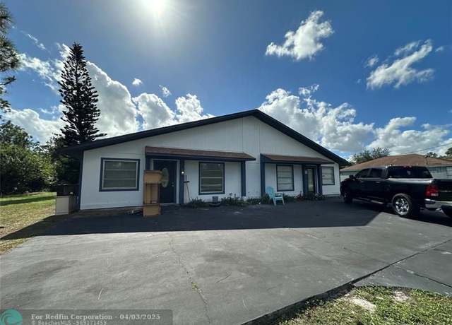 Property at 1530/1532 12th St, FL 33972, 6 beds, 4 baths