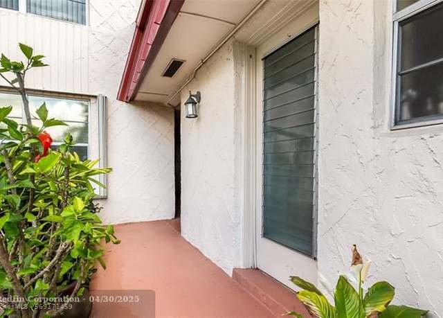 Property at 12013 Greenway Cir S #103, Royal Palm Beach, FL 33411, 1 bed, 1.5 baths