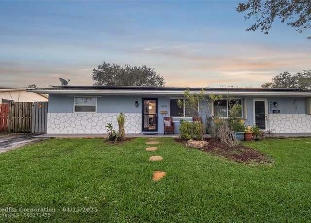 Property at 9480 SW 51st St, Cooper City, FL 33328, 2 beds, 1 bath