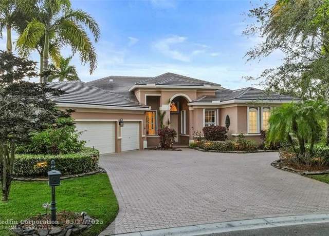 Property at 10675 NW 69th Pl, Parkland, FL 33076, 5 beds, 4 baths