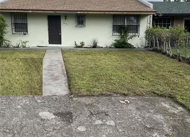 Property at 2941 NW 195th St, Miami Gardens, FL 33056, 3 beds, 1 bath