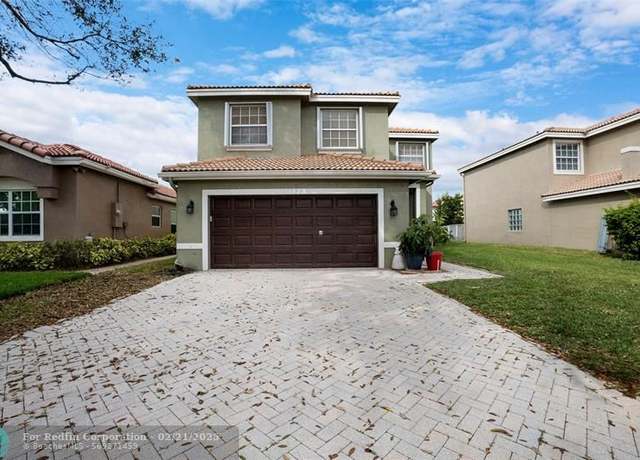 Property at 7139 Crescent Creek Way, Coconut Creek, FL 33073, 4 beds, 2.5 baths