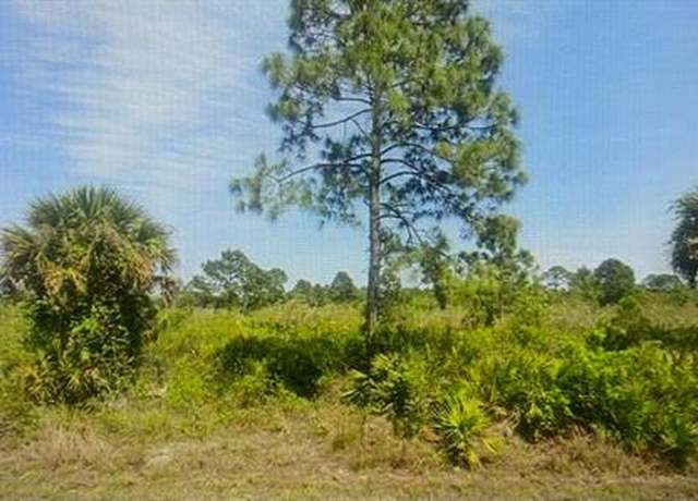 Property at 1018 Wagner Ave, FL 33972