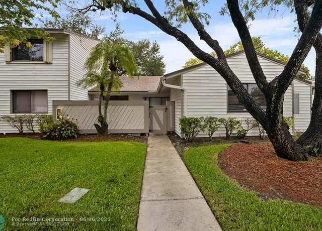 Property at 9824 NW 36th St #9824, Fort Lauderdale, FL 33351, 3 beds, 2 baths